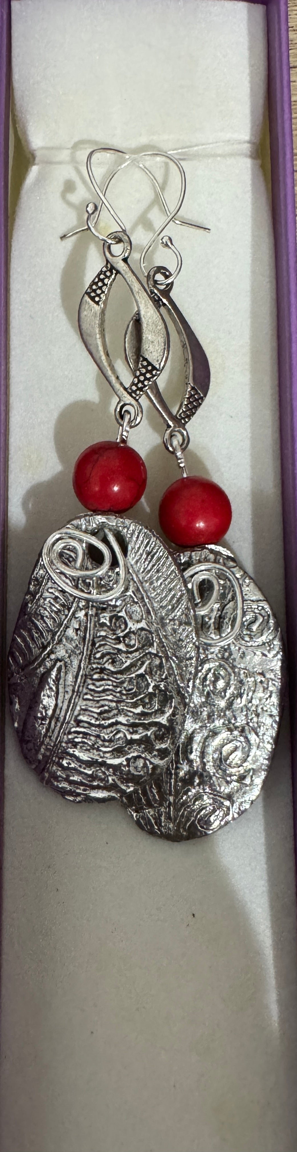 Earrings red beads