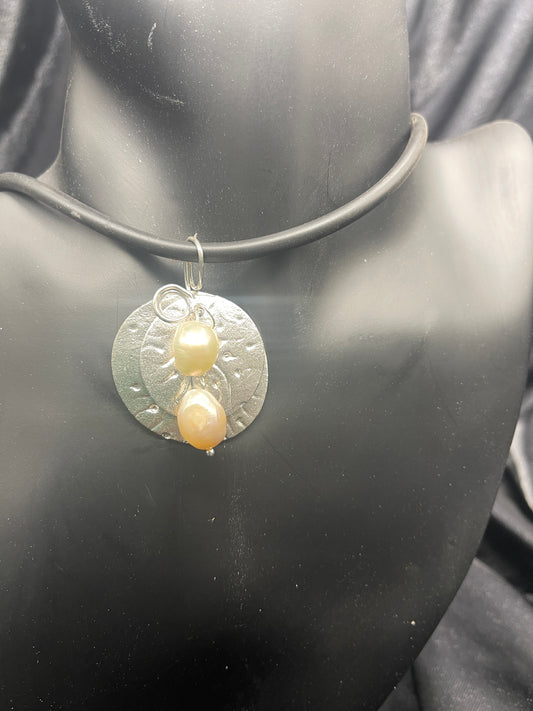 Silver & Pearl Pendant